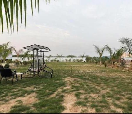 Hotel Aagman Bechraji Kalri Ngoại thất bức ảnh